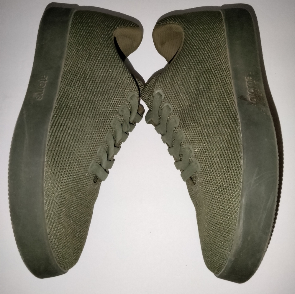 Atoms (Size 7L/5.5M) Unisex Olive Stretch Knit Low-Top Athletic Comfort Sneakers